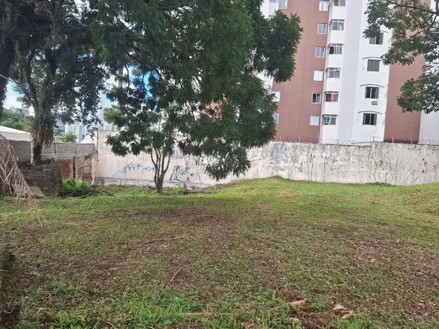Terreno à venda, no bairro São Francisco em Curitiba