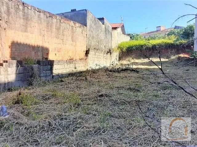 Terreno com 300m², à venda, no bairro Jardim Imperial em Atibaia