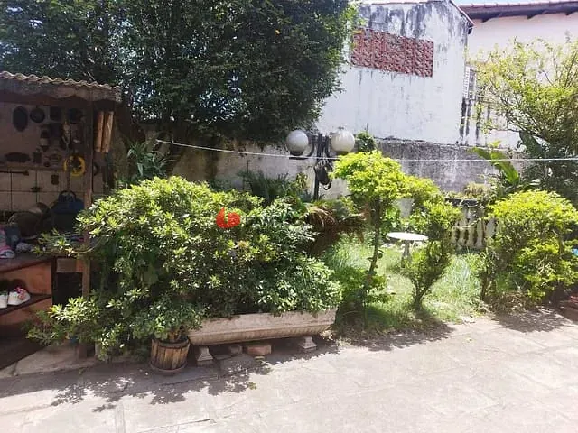 Terreno à venda, no bairro Vila Sacadura Cabral em Santo André