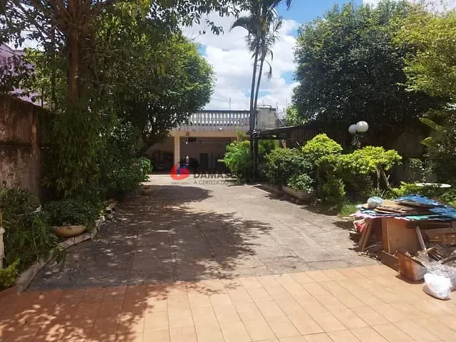 Terreno à venda, no bairro Vila Sacadura Cabral em Santo André
