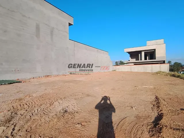 Terreno com 360m², à venda, no bairro Jardim Residencial Sapezal em Indaiatuba