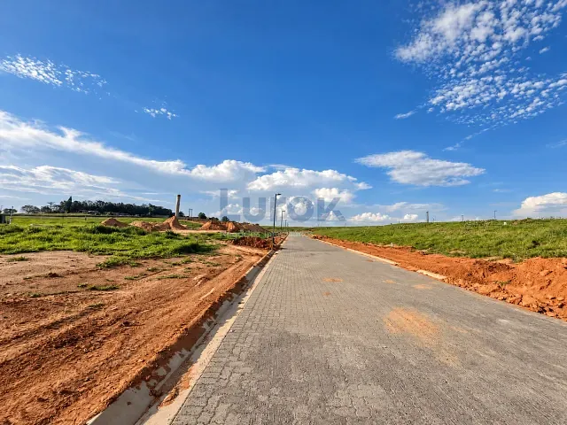 Terreno com 600m², à venda, no bairro - em Valinhos