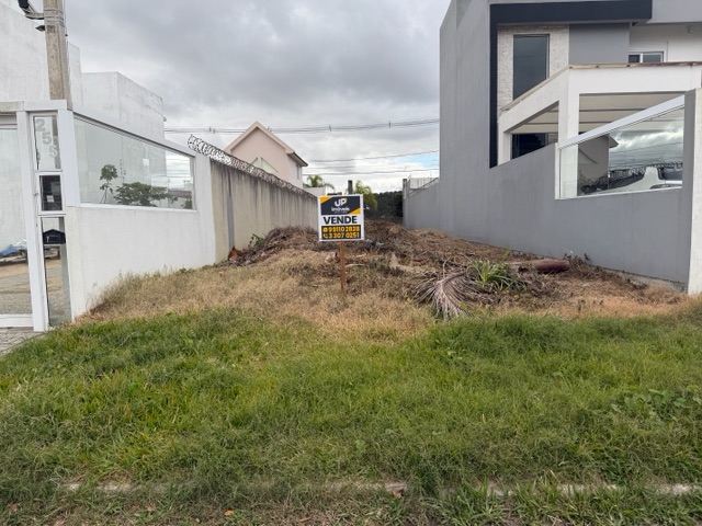 Terreno com 223m², à venda, no bairro Laranjal em Pelotas