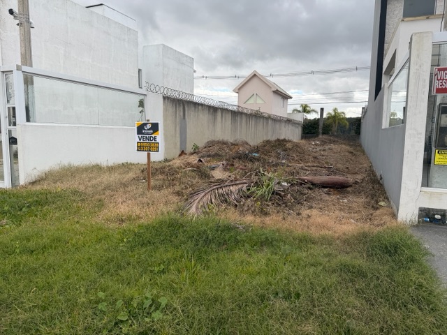 Terreno com 223m², à venda, no bairro Laranjal em Pelotas