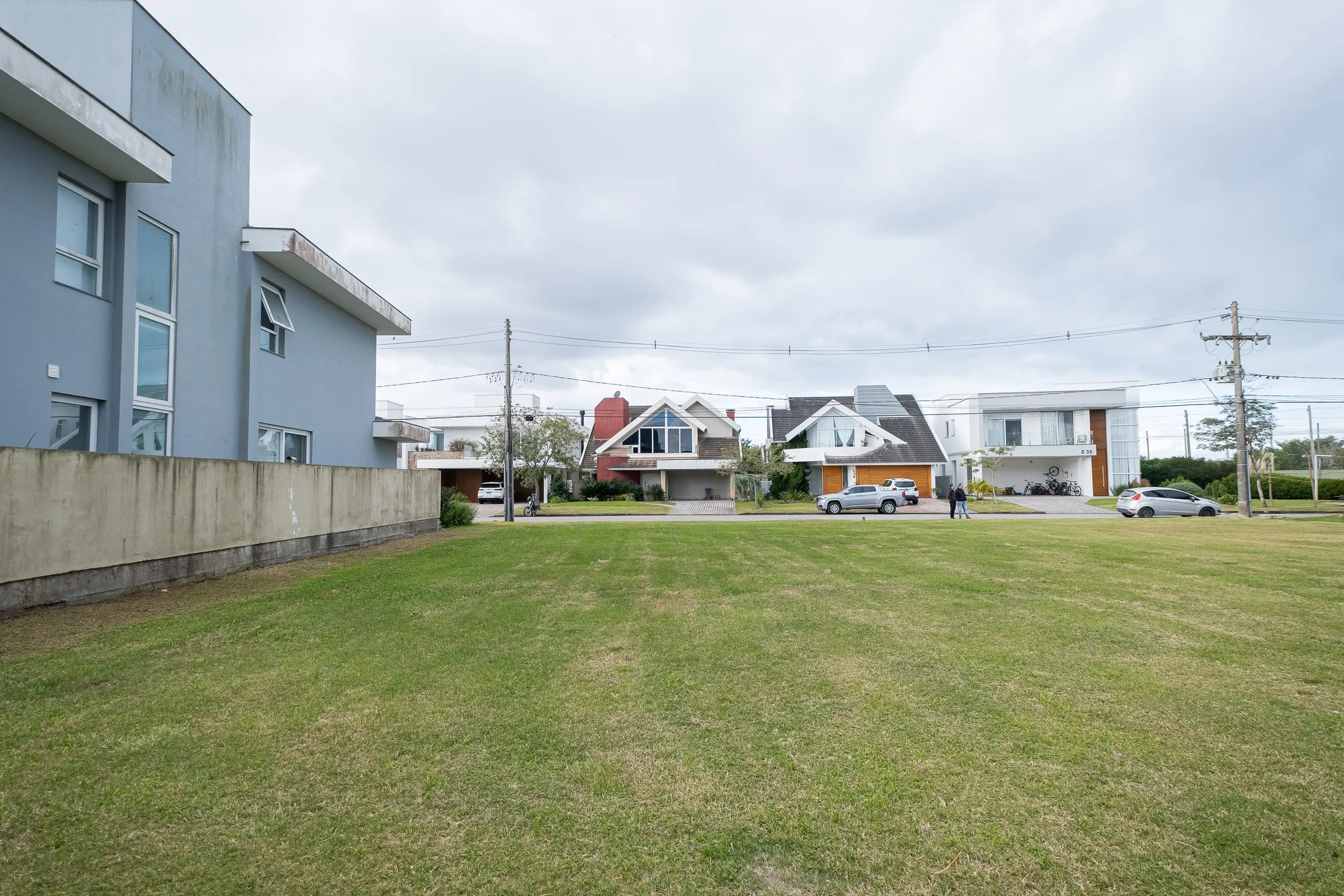 Terreno à venda no Lagos de São Gonçalo, Pelotas - 424 m² de área total, sendo totalmente plano e localizado em condomínio de alto padrão. - 6