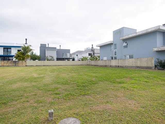 Terreno com 424m², à venda, no bairro São Gonçalo em Pelotas