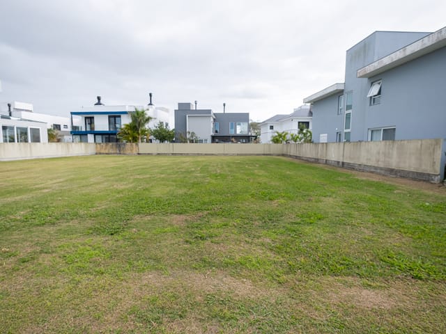Terreno com 424m², à venda, no bairro São Gonçalo em Pelotas
