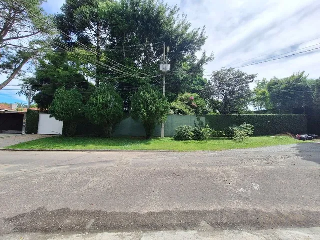 Terreno à venda, no bairro Bom Retiro em Curitiba
