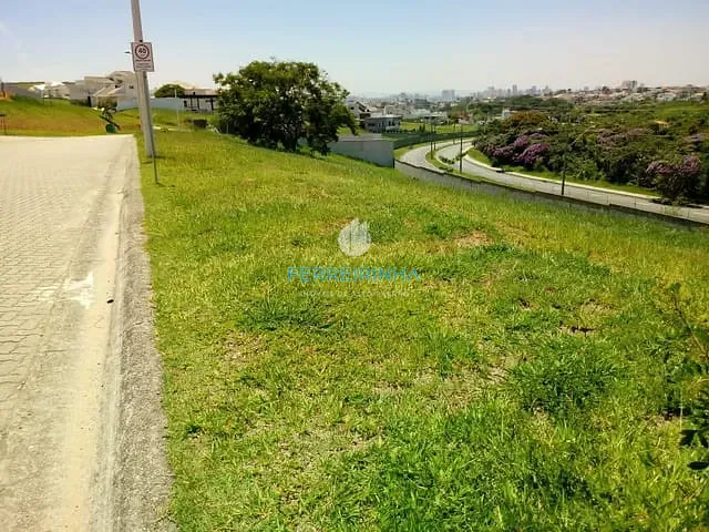 Terreno com 752m², à venda, no bairro Condomínio Reserva do Paratehy em São José dos Campos