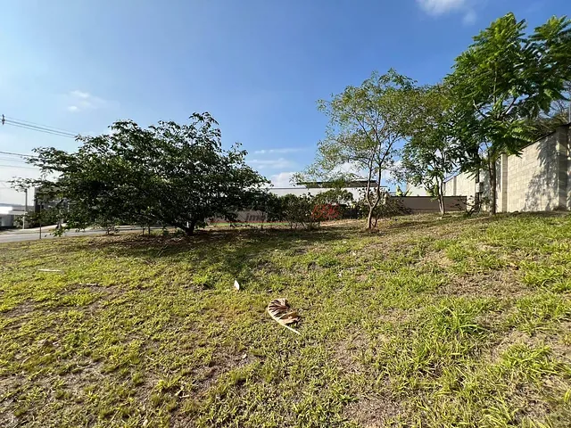 Terreno com 300m², à venda, no bairro Residencial Milano em Indaiatuba