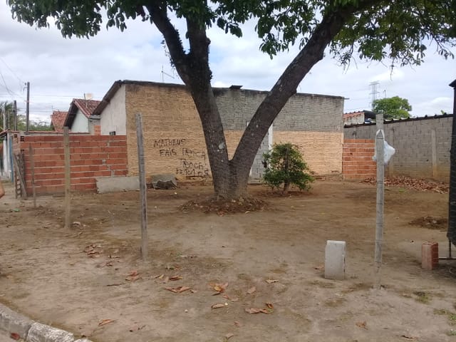 Terreno com 430m², à venda, no bairro Residencial Maricá em Pindamonhangaba