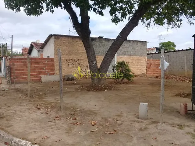 Terreno com 430m², à venda, no bairro Residencial Maricá em Pindamonhangaba
