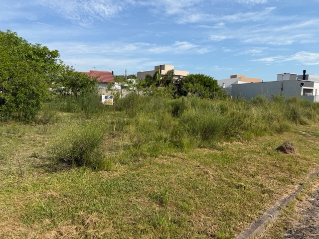 Terreno com 210m², à venda, no bairro Três Vendas em Pelotas