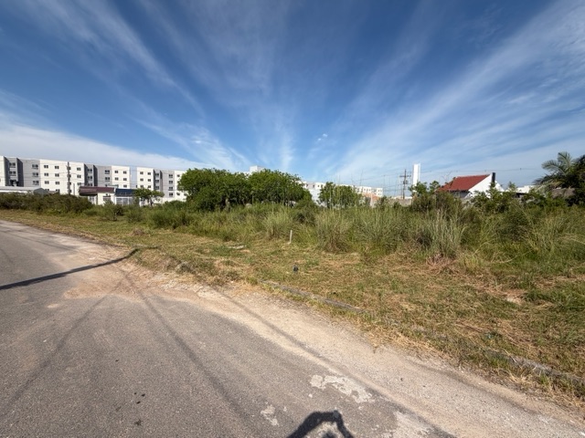 Terreno com 210m², à venda, no bairro Três Vendas em Pelotas