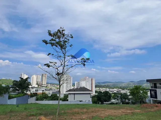 Terreno com 739m², à venda, no bairro Urbanova em São José dos Campos