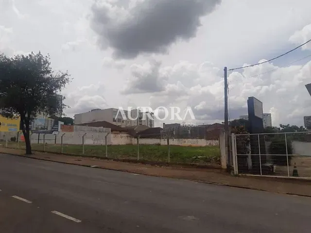 Terreno com 4694m², à venda, no bairro Centro em Londrina