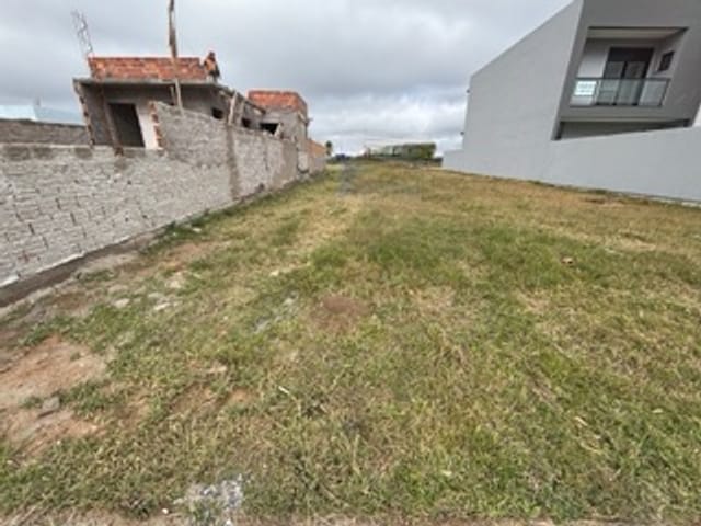 Terreno com 180m², à venda, no bairro Três Vendas em Pelotas