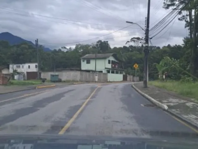 Terreno à venda, no bairro Garuva Acima em Garuva
