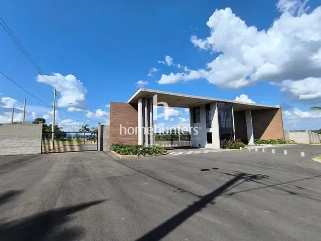 Terreno com 420m², à venda, no bairro Portal das Laranjeiras em Corumbataí