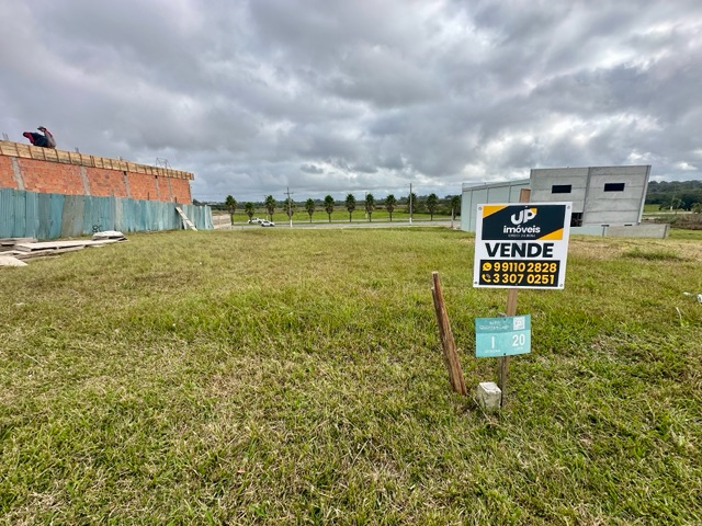 Terreno com 189m², à venda, no bairro Três Vendas em Pelotas