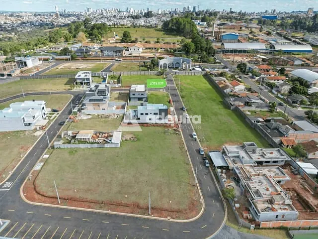 Terreno com 330m², à venda, no bairro Jardim Carvalho em Ponta Grossa