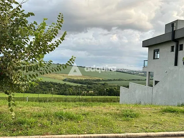 Terreno com 300m², à venda, no bairro Jardim Carvalho em Ponta Grossa