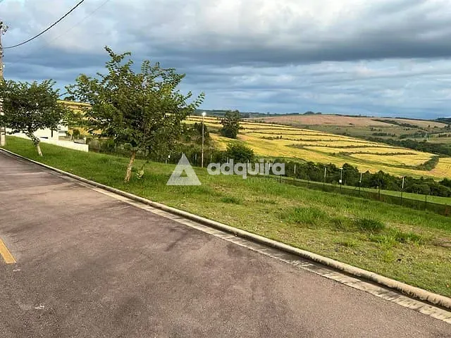 Terreno com 300m², à venda, no bairro Jardim Carvalho em Ponta Grossa