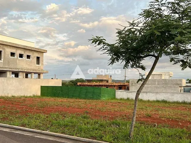 Terreno com 300m², à venda, no bairro Jardim Carvalho em Ponta Grossa