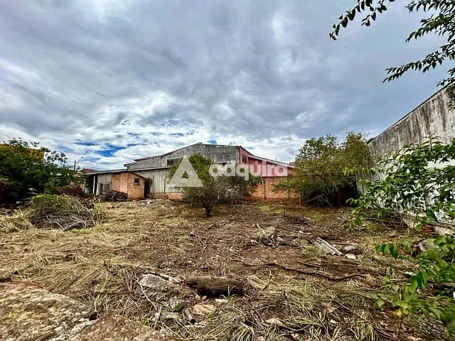Terreno com 880m², à venda, no bairro Orfãs em Ponta Grossa
