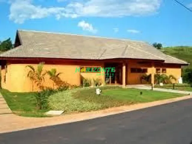 Terreno com 1000m², à venda, no bairro Canaã em Jambeiro