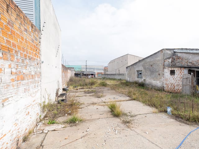 Terreno com 1664m², à venda, no bairro Centro em Pelotas