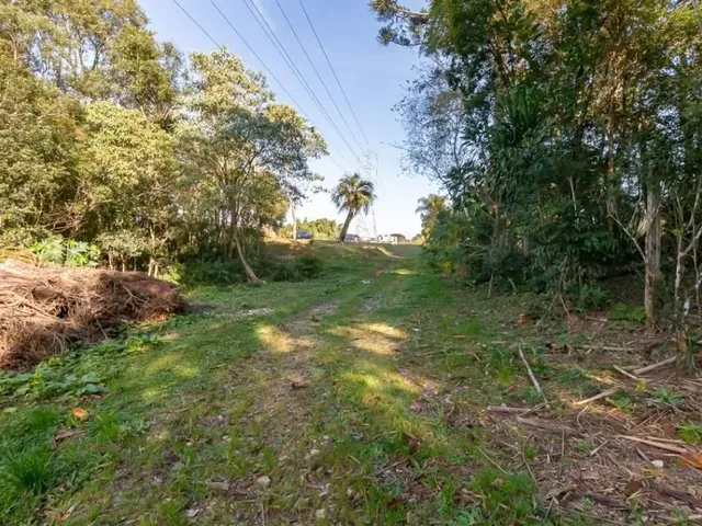 Terreno à venda, no bairro Santa Cândida em Curitiba