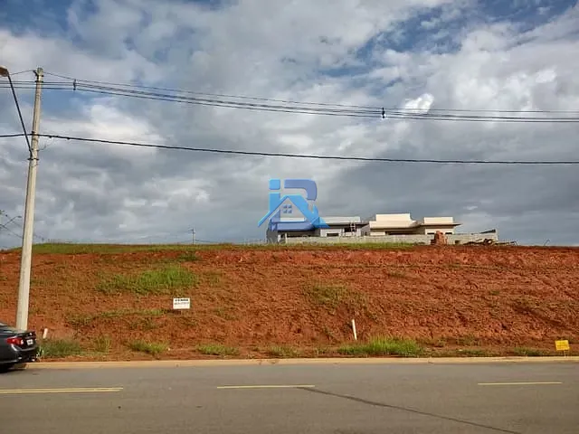 Terreno com 380m², à venda, no bairro Jardim Santa Rosa em Itatiba