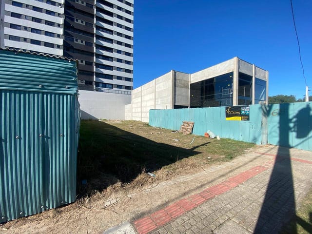 Terreno com 315m², à venda, no bairro Areal em Pelotas