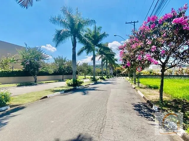 Terreno com 680m², à venda, no bairro Condomínio Residencial Shamballa II em Atibaia