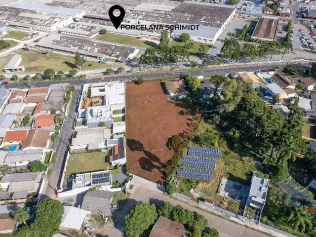 Terreno à venda, no bairro VILA ITAQUI em Campo Largo