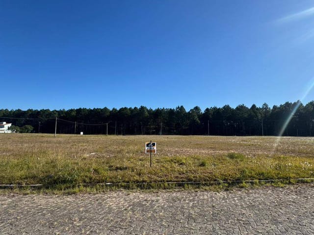 Terreno com 629m², à venda, no bairro Laranjal em Pelotas