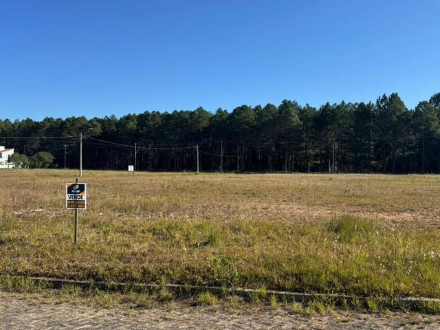 Terreno com 629m², à venda, no bairro Laranjal em Pelotas