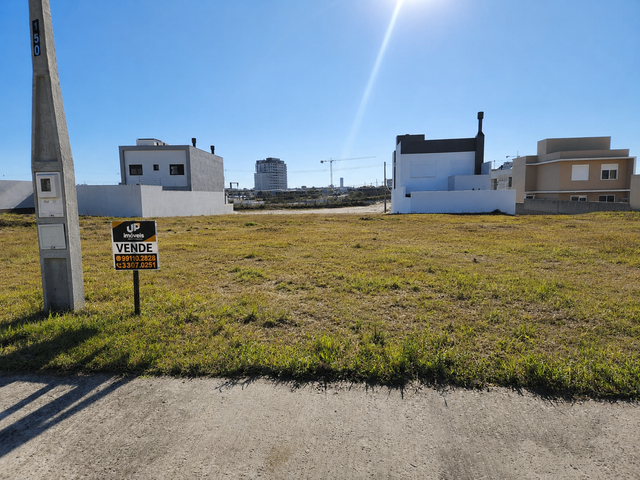 Terreno com 182m², à venda, no bairro Três Vendas em Pelotas