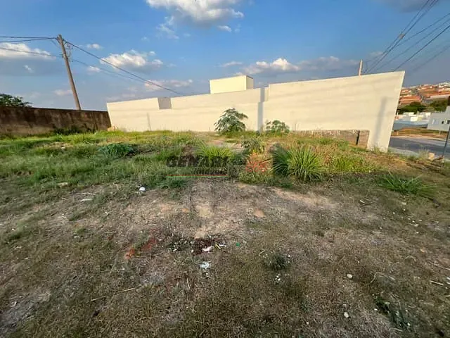 Terreno com 228m², à venda, no bairro Vila dos Canarios em Indaiatuba