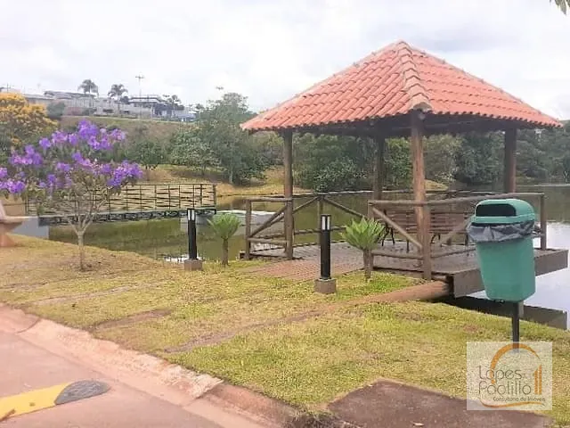 Terreno com 900m², à venda, no bairro Condomínio Residencial Shamballa III em Atibaia