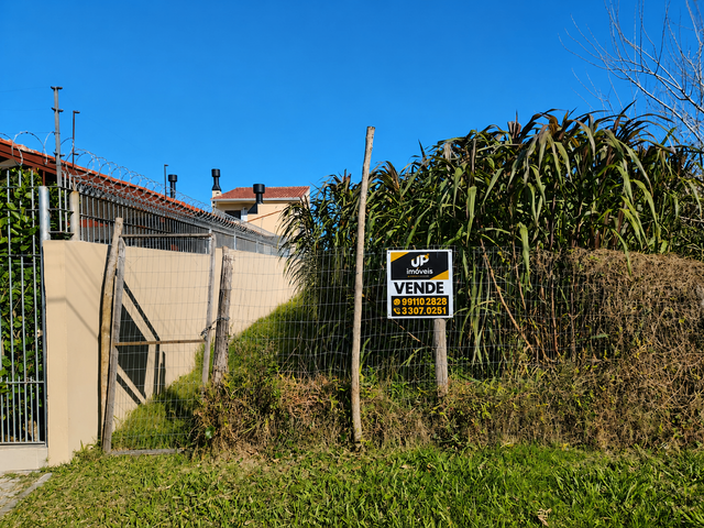 Terreno com 300m², à venda, no bairro Laranjal em Pelotas