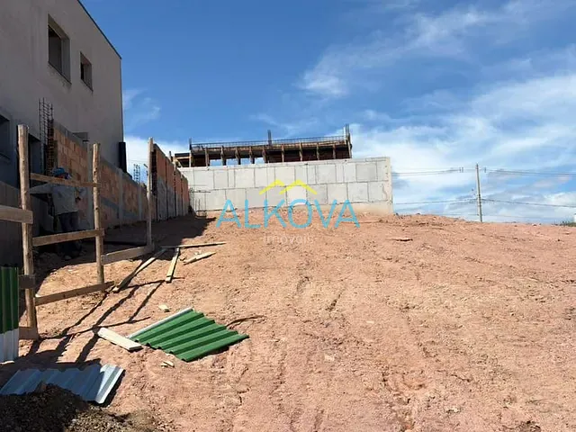 Terreno com 330m², à venda, no bairro Urbanova em São José dos Campos