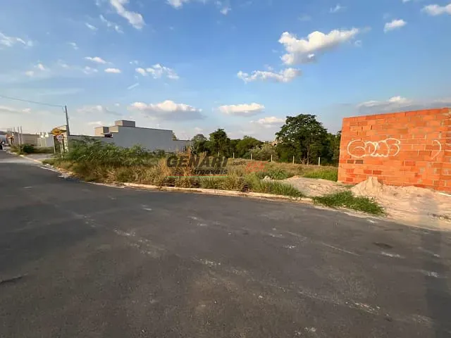 Terreno com 201m², à venda, no bairro Vila dos Canarios em Indaiatuba