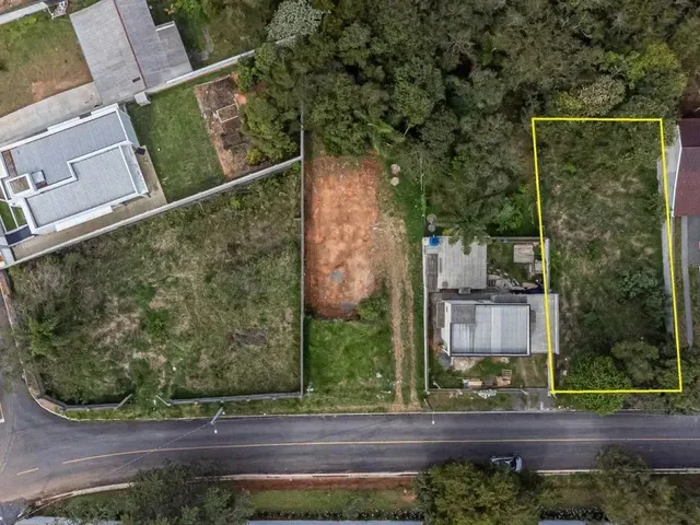 Terreno à venda, no bairro Ferraria em Campo Largo