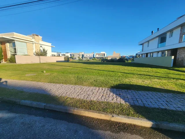 Terreno com 450m², à venda, no bairro São Gonçalo em Pelotas