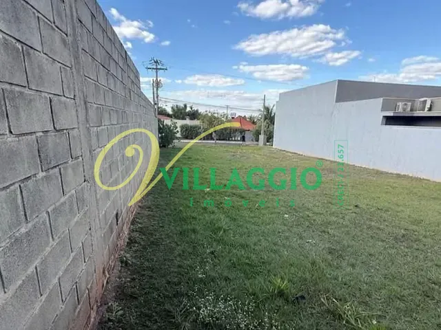 Terreno com 360m², à venda, no bairro Condomínio Vilage La Montagne em São José do Rio Preto