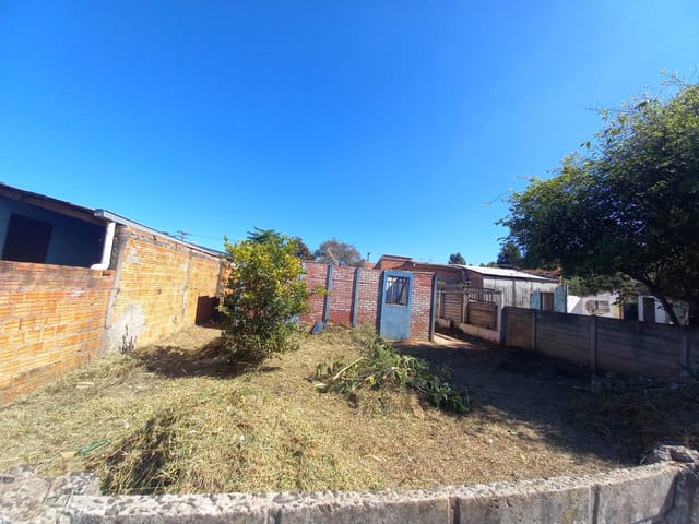 Foto do Terreno - Terreno à venda - Loteamento Castanheira - Com 275m² (11m x 25m), na Rua Bambu. Cará-cará, Ponta Grossa, PR | Adquira Imóveis