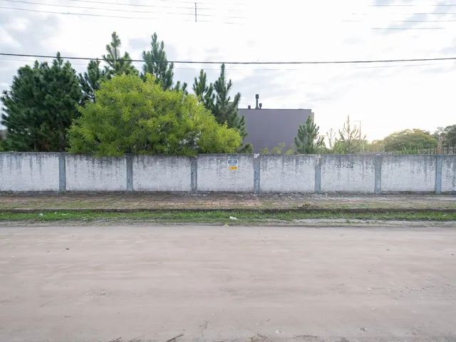 Terreno com 1100m², à venda, no bairro Laranjal em Pelotas