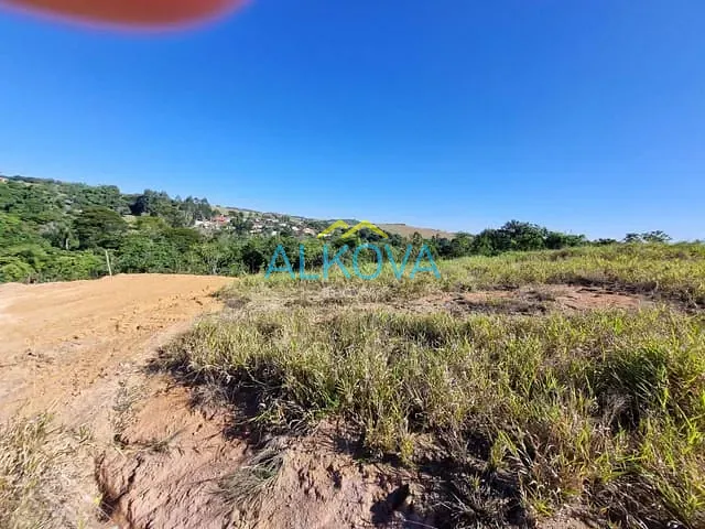 Terreno com 240m², à venda, no bairro Vila Amélia em São José dos Campos